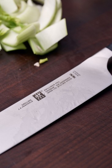 Nakiri kés, 17 cm, <<Zwilling Pro>> - Zwilling