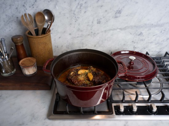 Cocotte főzőedény, öntöttvas, 28 cm/6.7L, Grenadine - Staub