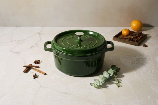 Cocotte öntöttvasból készült főzőedény, 24 cm/3,8 l, Basil - Staub