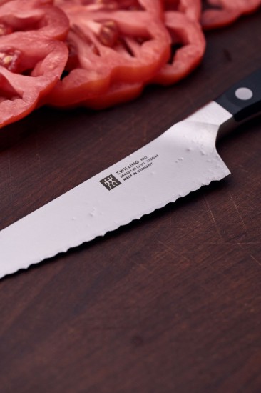 Séfkés, fogazott penge, 14 cm, ZWILLING Pro - Zwilling