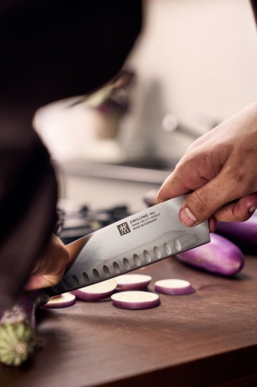 Santoku kés, 18 cm, <<ZWILLING Pro>> - Zwilling