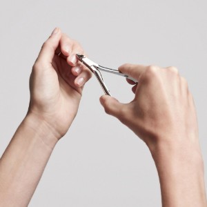 Kutikula fogó, rozsdamentes acél, 100 mm - Zwilling Classic Inox