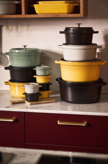 Cocotte főzőedény, öntöttvas, 28 cm/6.7L, Black - Staub