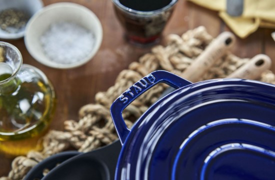 Ovális Cocotte főzőedény, öntöttvas, 33cm/6.7L, Dark Blue - Staub