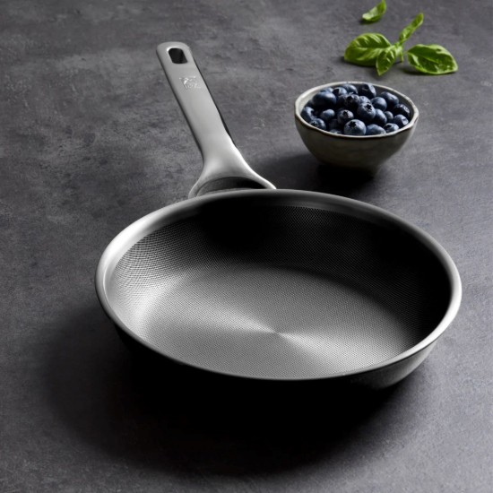 Rozsdamentes acél serpenyő, 24 cm, "Titanium One" - BRA
