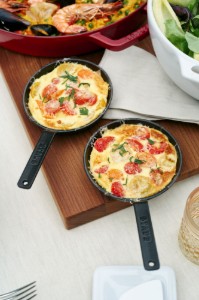 Öntöttvasból készült minisütő serpenyő, 12 cm - Staub